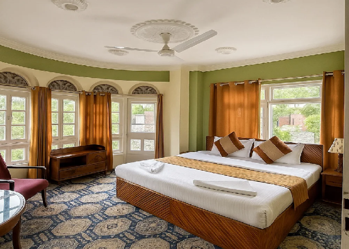1 x Mountain View Room